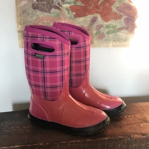 Bogs Winter Plaid Waterproof Boots Size 4